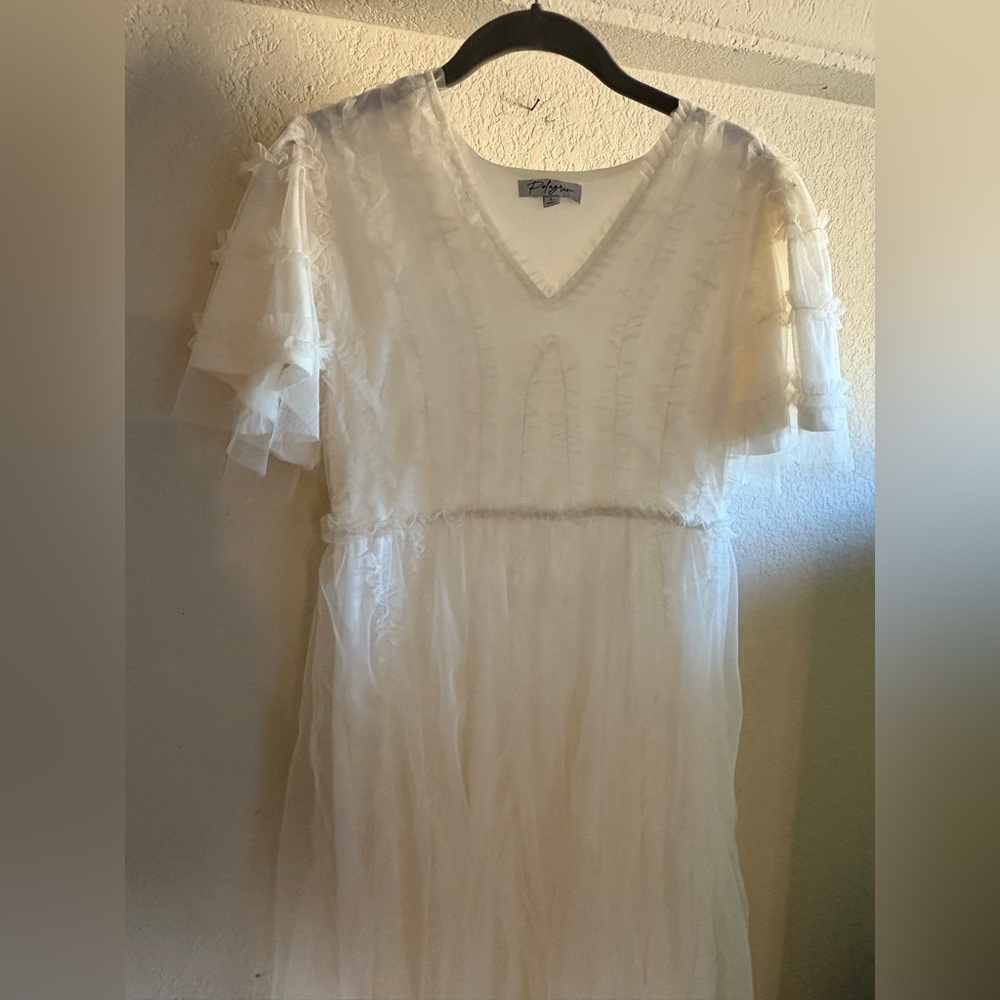 Polagram Elegant Cream Maxi Dress
